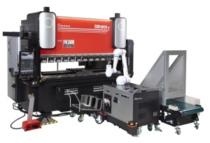 The AMADA EGB 8025 press brake + Cobot